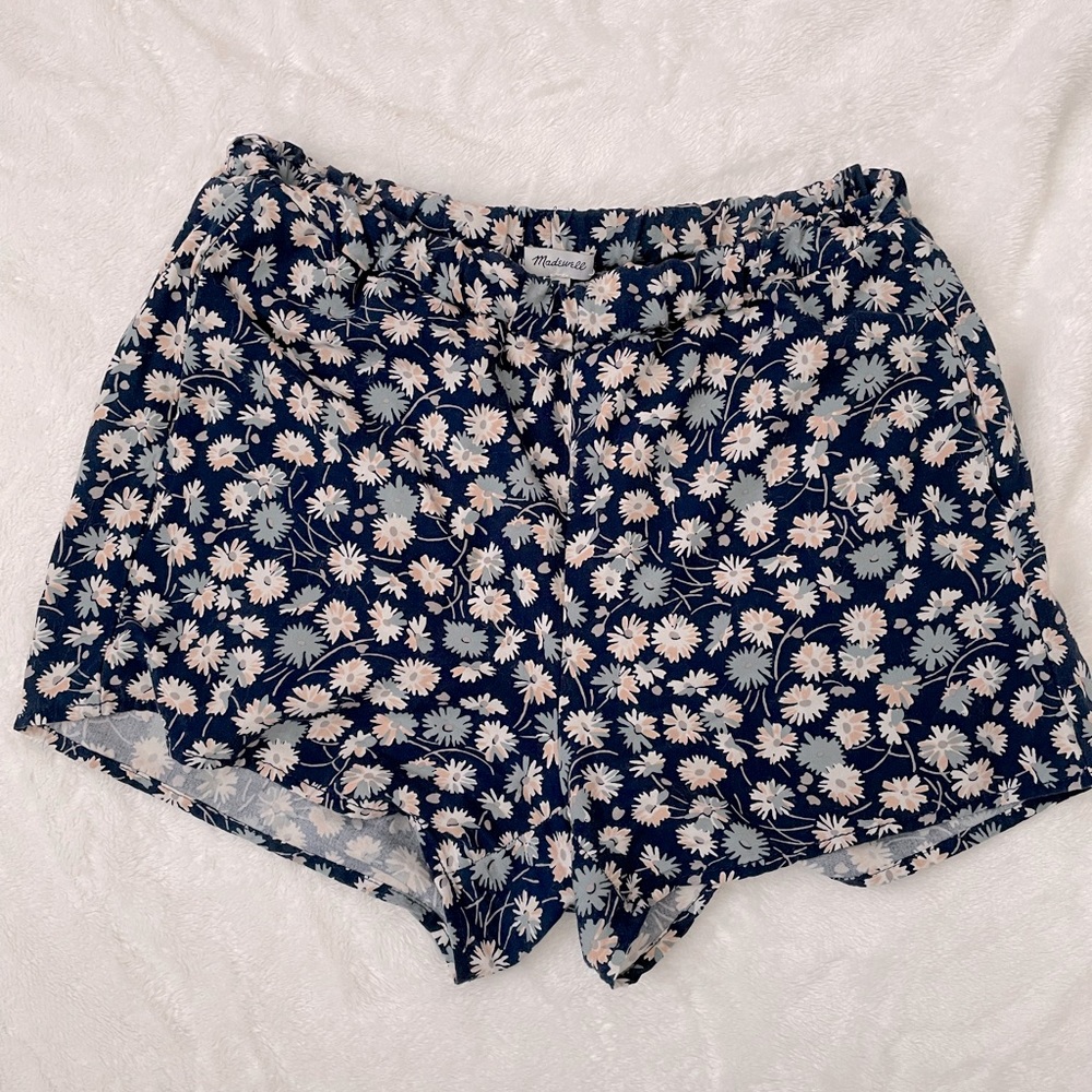 Madewell flowy shorts with pockets